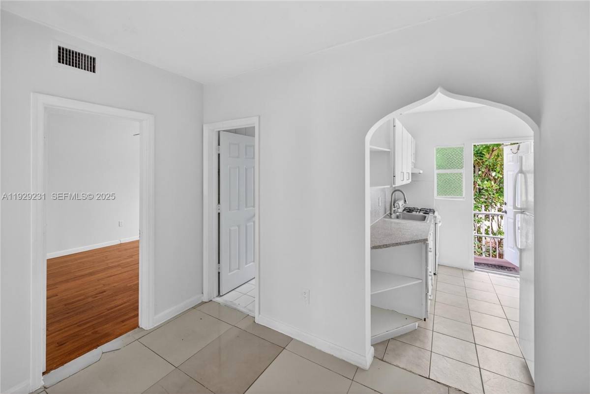 Apartment for rent at 1220 Marseille Dr #5, Miami Beach, FL 33141