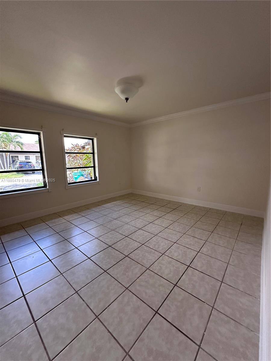 Apartment for rent at 5027 SW 139th Court, Miami, FL 33175
