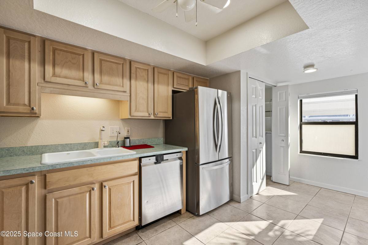 Townhouse for rent at 142 Palmetto Ave #92, Indialantic, FL 32903