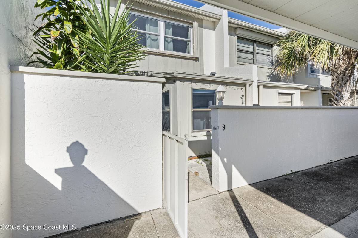 Townhouse for rent at 142 Palmetto Ave #92, Indialantic, FL 32903