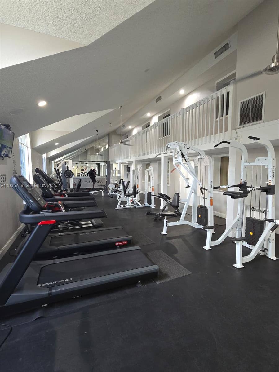 Apartment for rent at 4518 Commander Dr #1928, Orlando, FL 32822