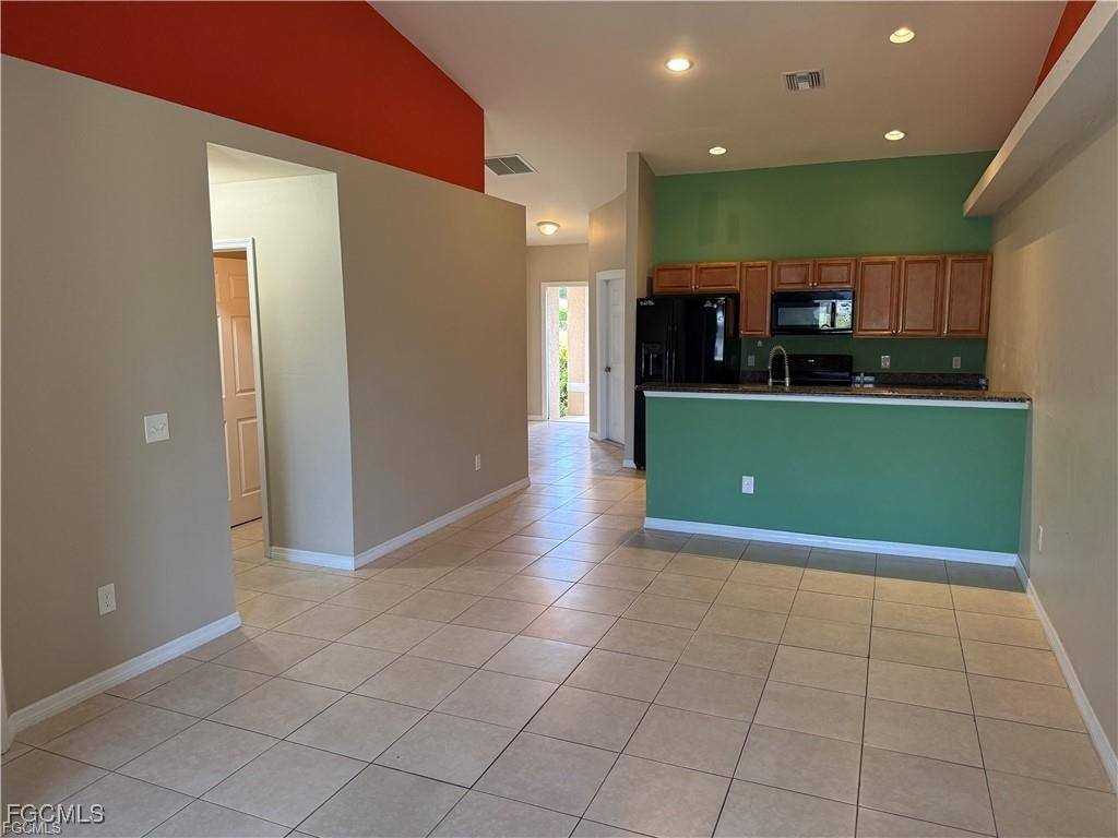 Apartment for rent at 4148 SW 7th Place #4200, Cape Coral, FL 33914