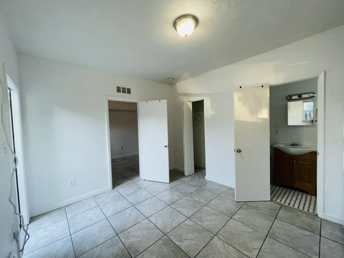 Apartment for rent at 195 Gardenia St #195-4, Tavernier, FL 33070