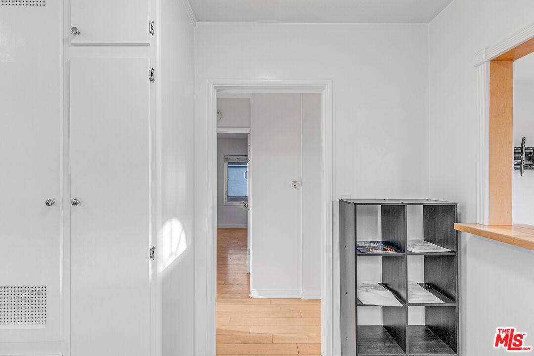 Apartment for rent at 1352 Ocean Park Blvd #1352F, Santa Monica, CA 90405