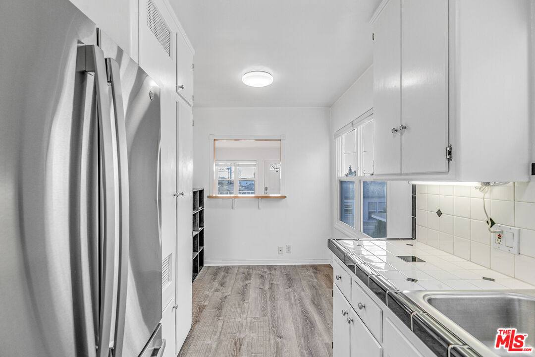 Apartment for rent at 1352 Ocean Park Blvd #1352F, Santa Monica, CA 90405