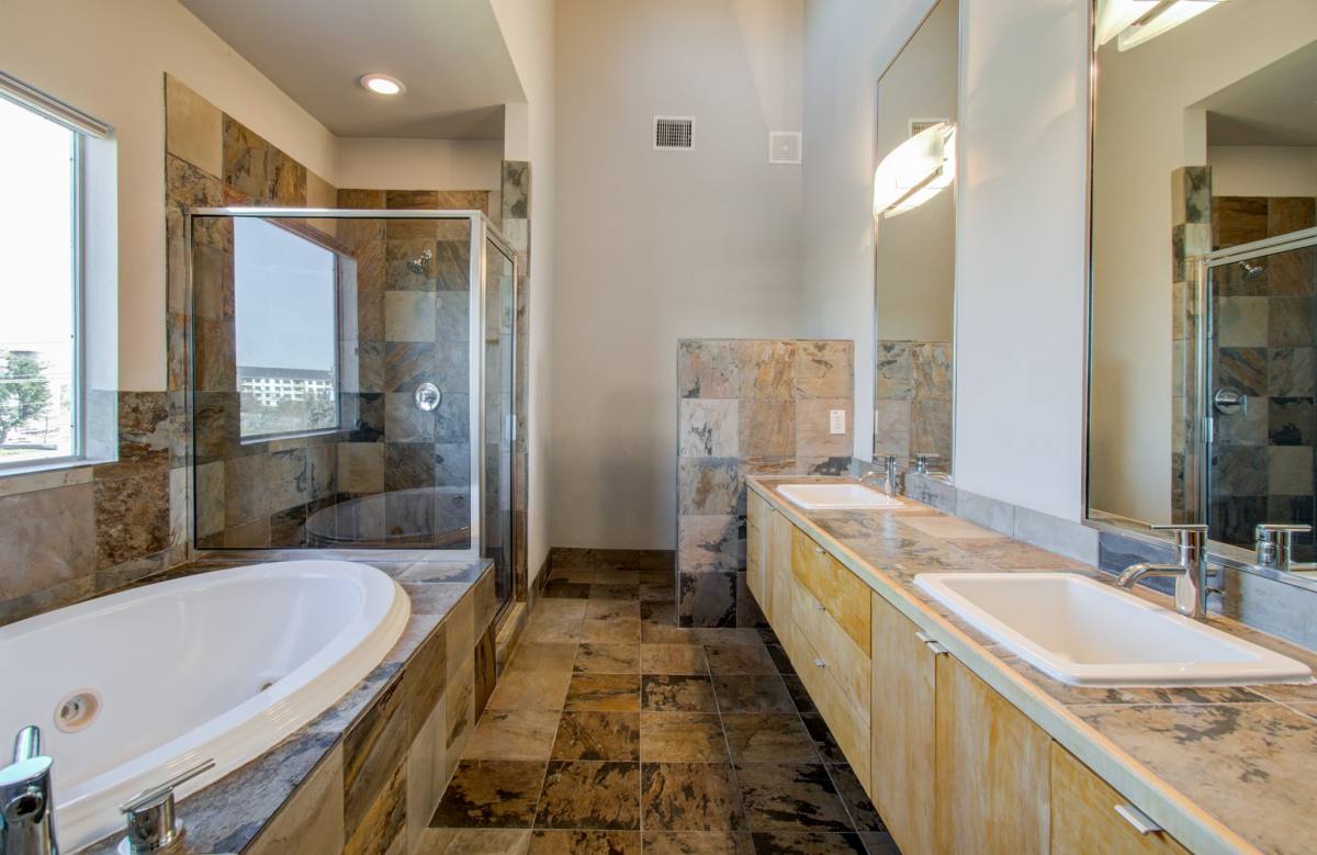 Townhouse for rent at 318 McAlpine St #318, Houston, TX 77003