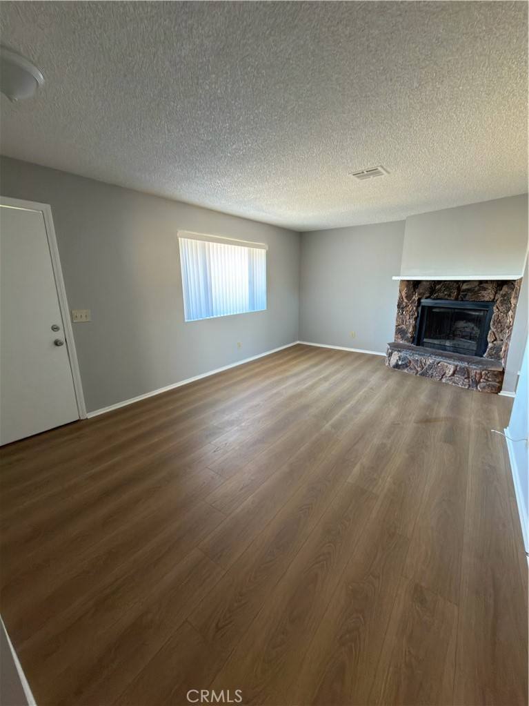 Apartment for rent at 10547 Cochiti Rd, Apple Valley, CA 92308