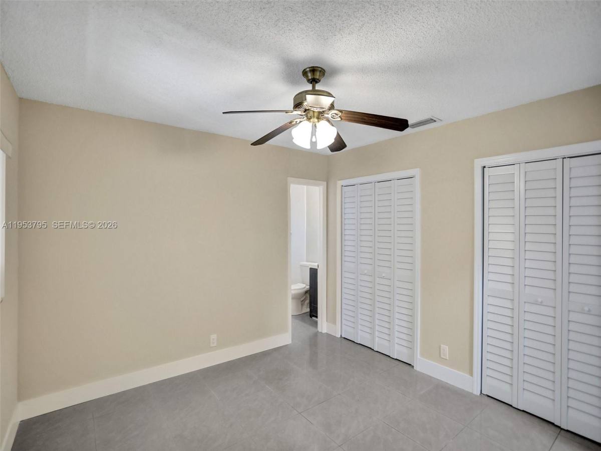 Apartment for rent at 920 SW 28th St #920-1, Fort Lauderdale, FL 33315