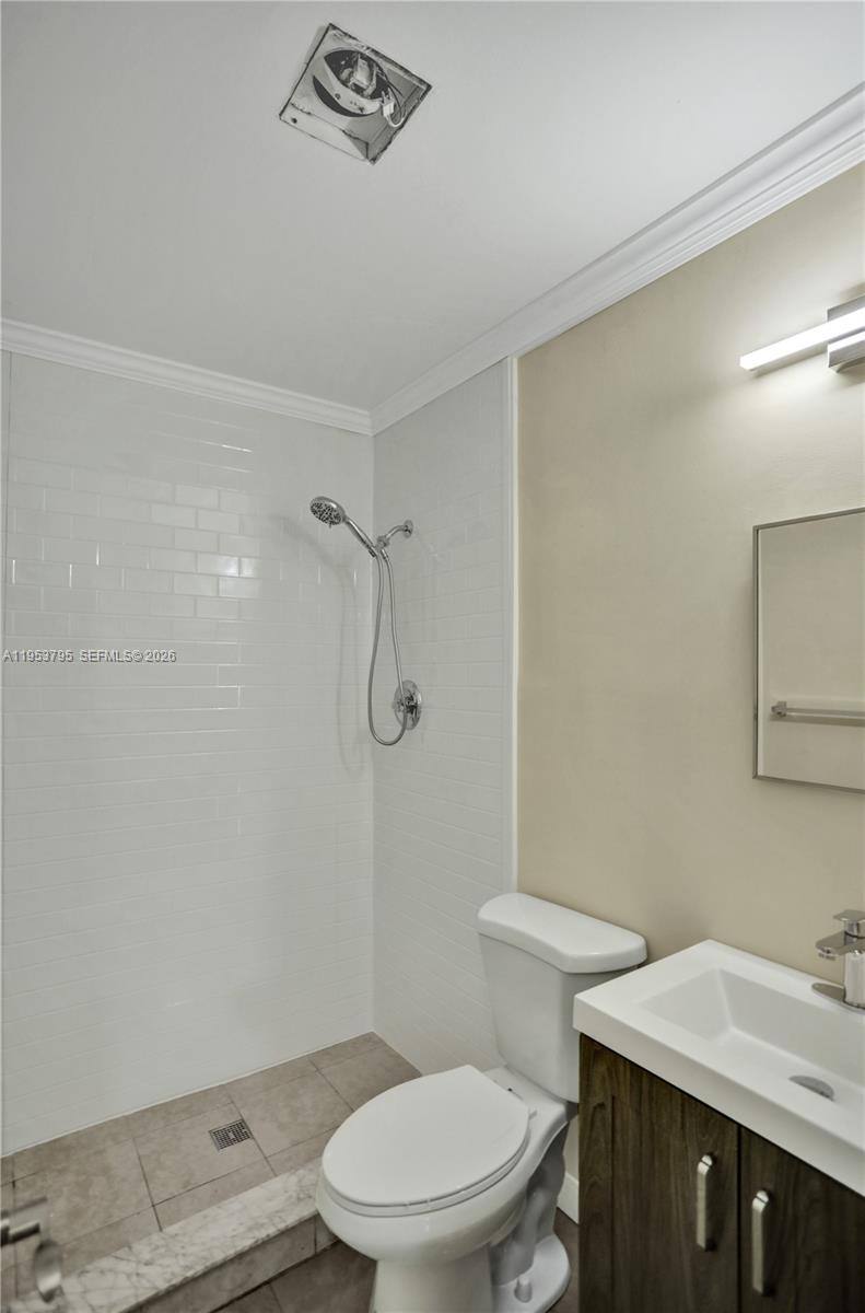 Apartment for rent at 920 SW 28th St #920-1, Fort Lauderdale, FL 33315