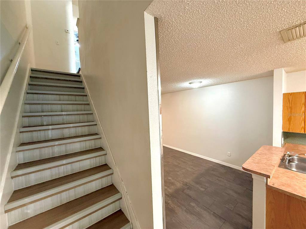 Townhouse for rent at 6339 Osprey Lake Circle, Riverview, FL 33578