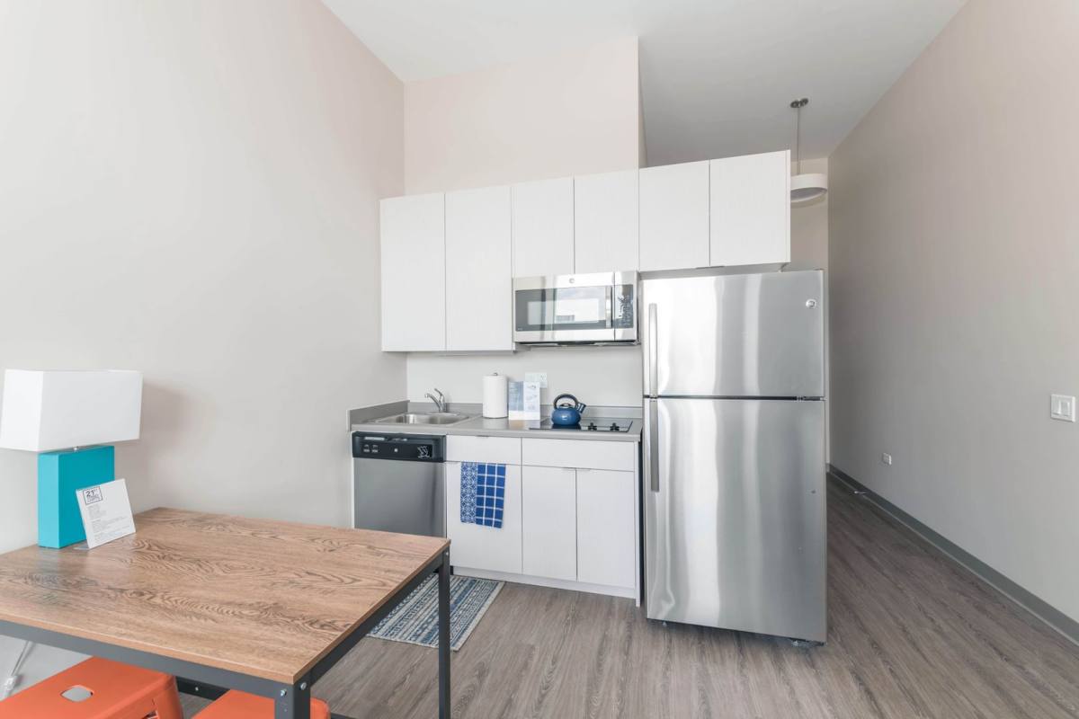 Apartment for rent at 61 E 21st St, Chicago, IL 60616