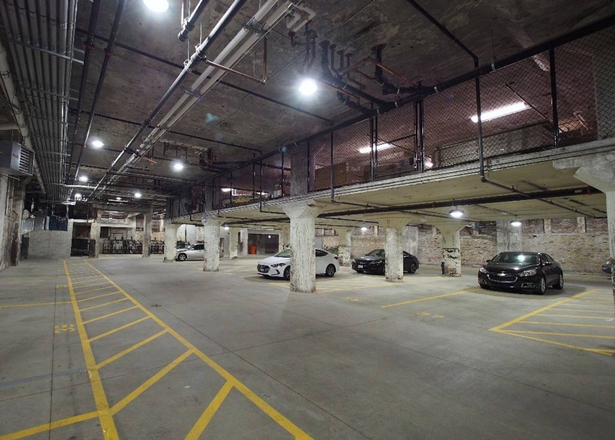 Apartment for rent at 61 E 21st St, Chicago, IL 60616
