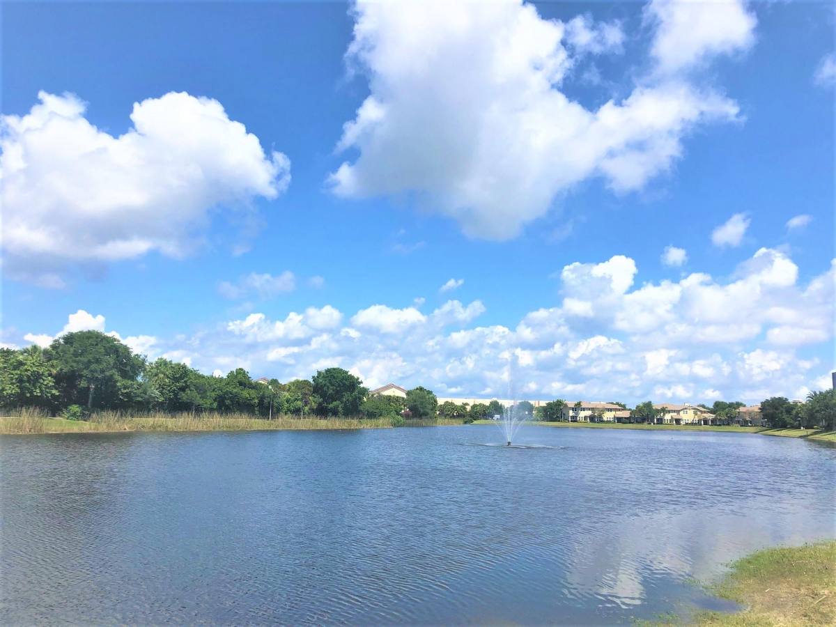 Townhouse for rent at 685 Pacific Grove Dr #685-2, West Palm Beach, FL 33401