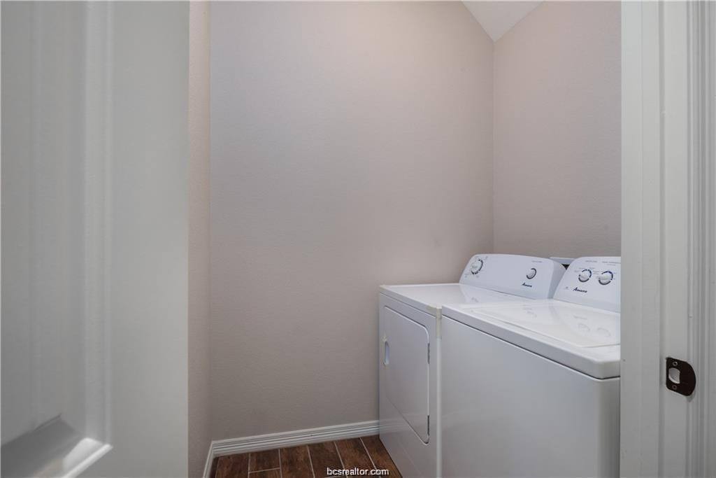 Apartment for rent at 406 Ash St #406A, College Station, TX 77840
