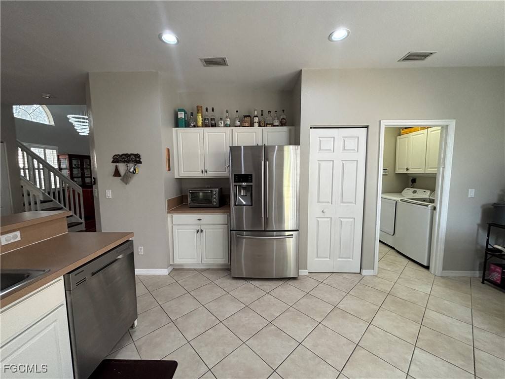 Apartment for rent at 9450 Silver Pine Loop, Fort Myers, FL 33967
