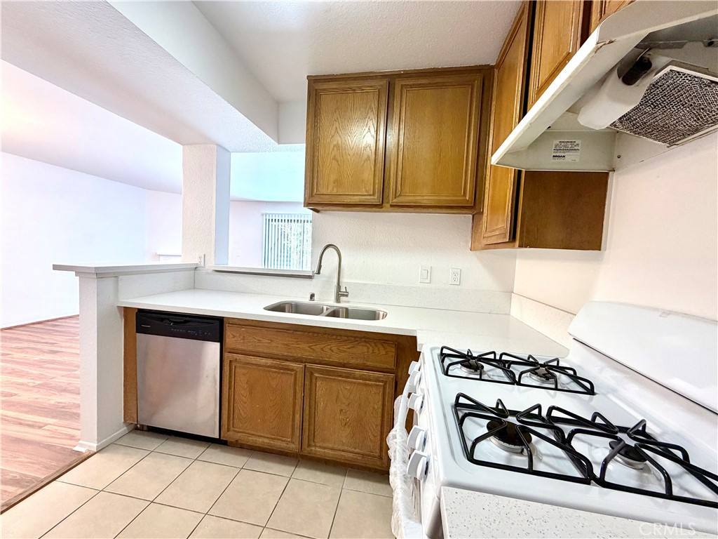 Apartment for rent at 13512 Moorpark St #103, Sherman Oaks, CA 91423