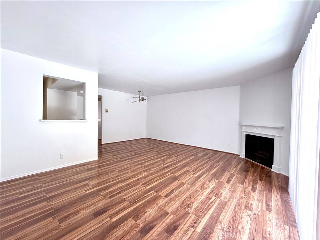 Apartment for rent at 13512 Moorpark St #103, Sherman Oaks, CA 91423