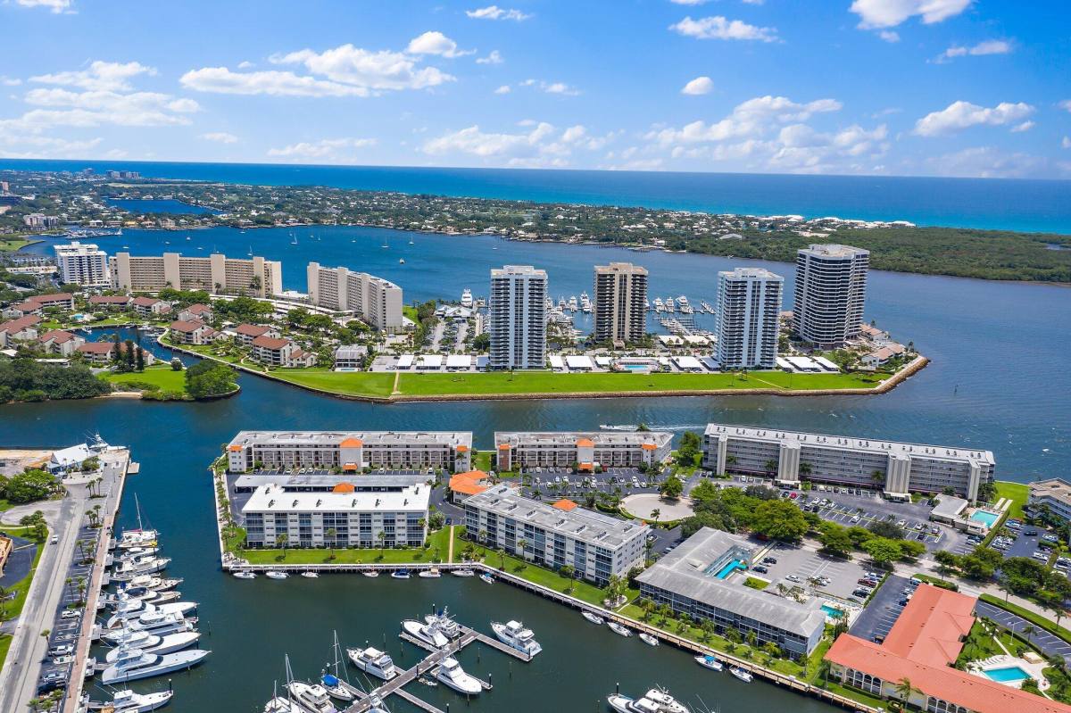 Apartment for rent at 29 Yacht Club Dr #407, North Palm Beach, FL 33408