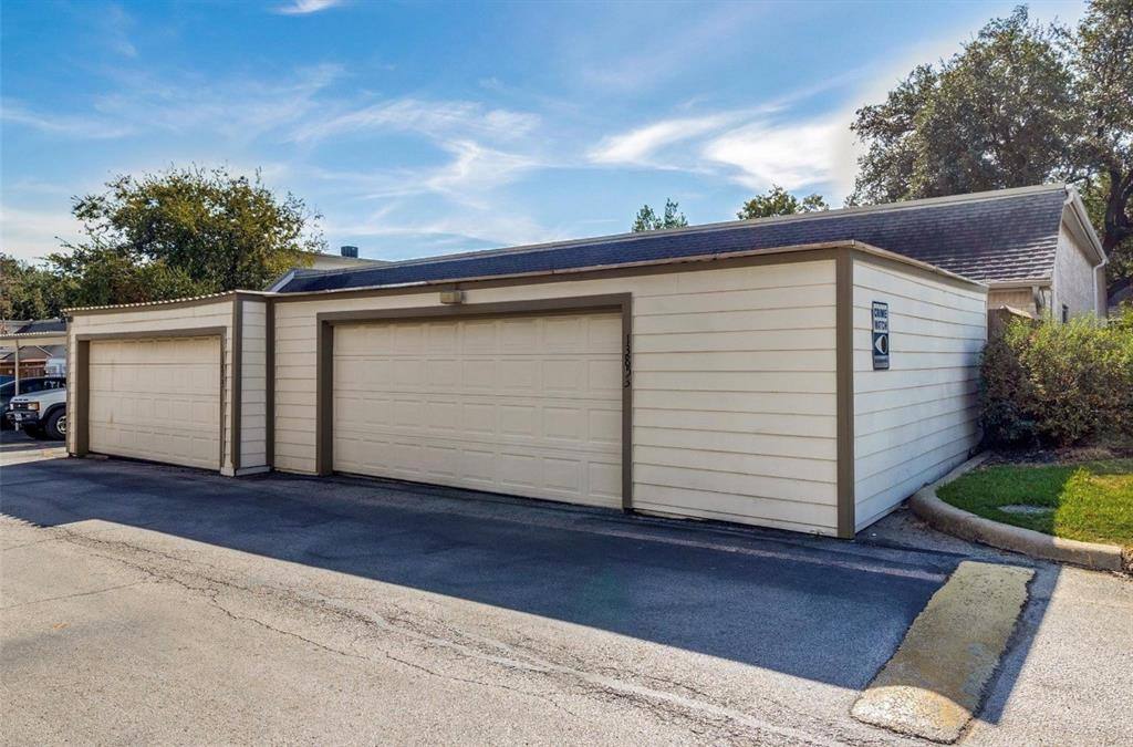Townhouse for rent at 13853 Leinsper Green Dr, Dallas, TX 75240