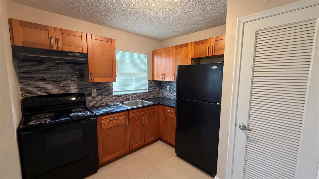 Apartment for rent at 5180 NE 6th Ave #602, Fort Lauderdale, FL 33334