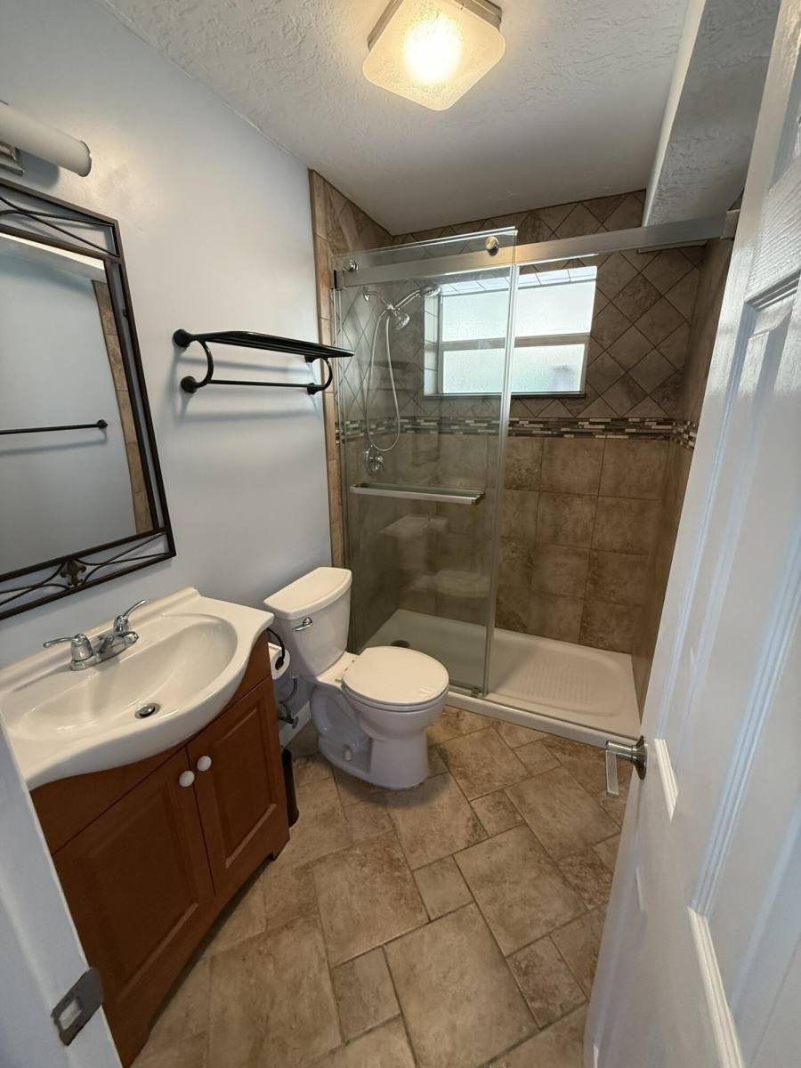 Apartment for rent at 435 Collins St #435, Key Largo, FL 33037