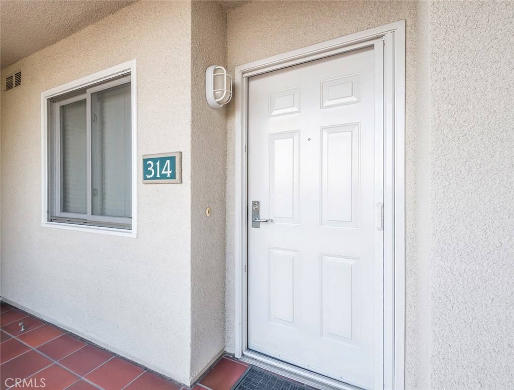 Condo for rent at 200 Pacific Coast Highway 200-314, Huntington Beach, CA 92648