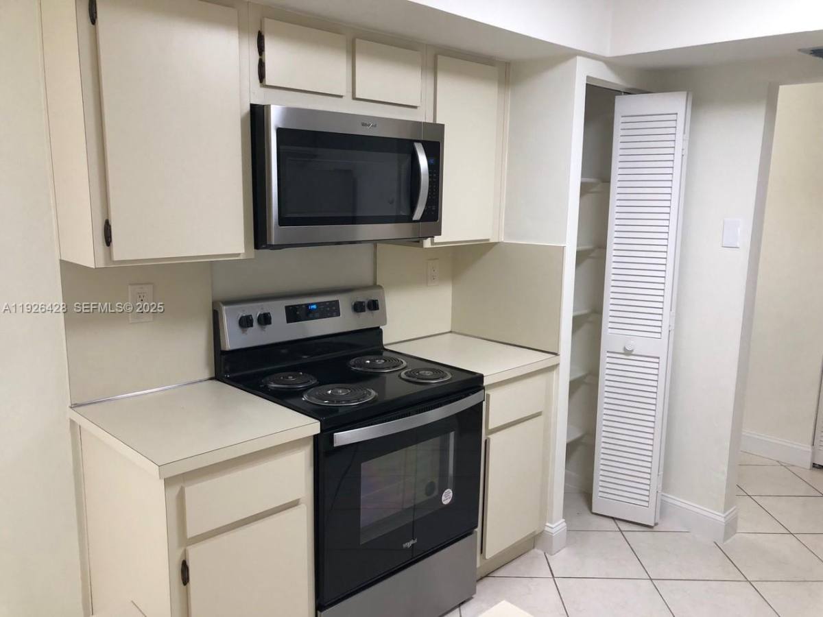 Apartment for rent at 9044 SW 112th Court, Miami, FL 33176