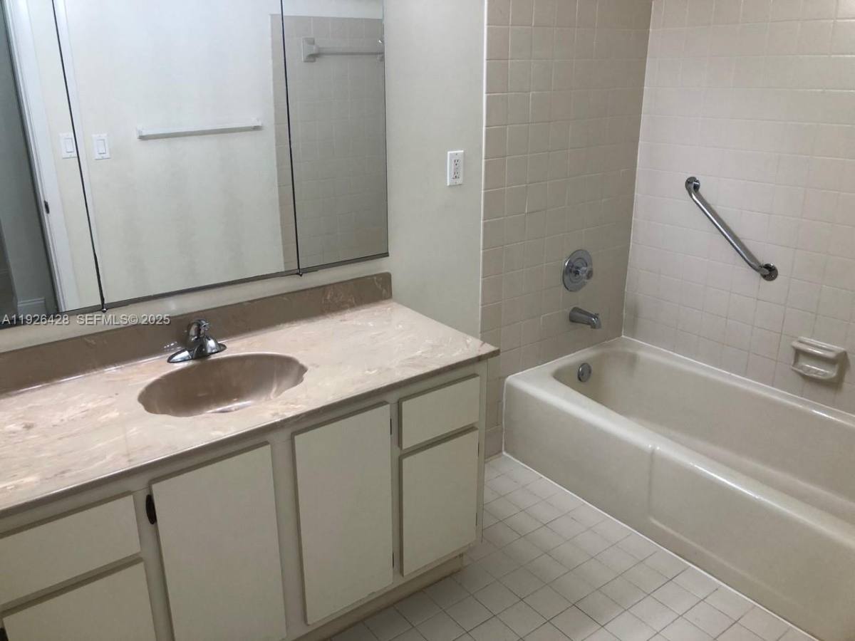 Apartment for rent at 9044 SW 112th Court, Miami, FL 33176