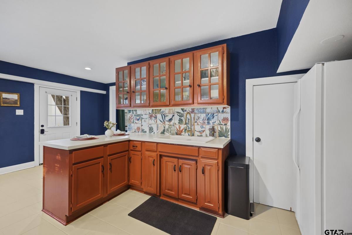 Apartment for rent at 321 W 3rd St #321, Tyler, TX 75701