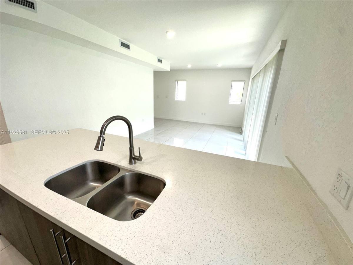 Apartment for rent at 1163 NW 2nd St, Homestead, FL 33034