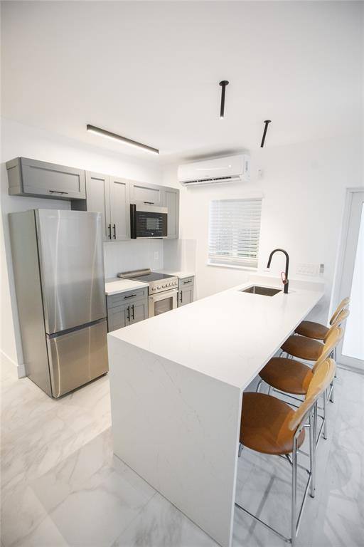 Apartment for rent at 1112 NE 17th Terrace #1, Fort Lauderdale, FL 33304