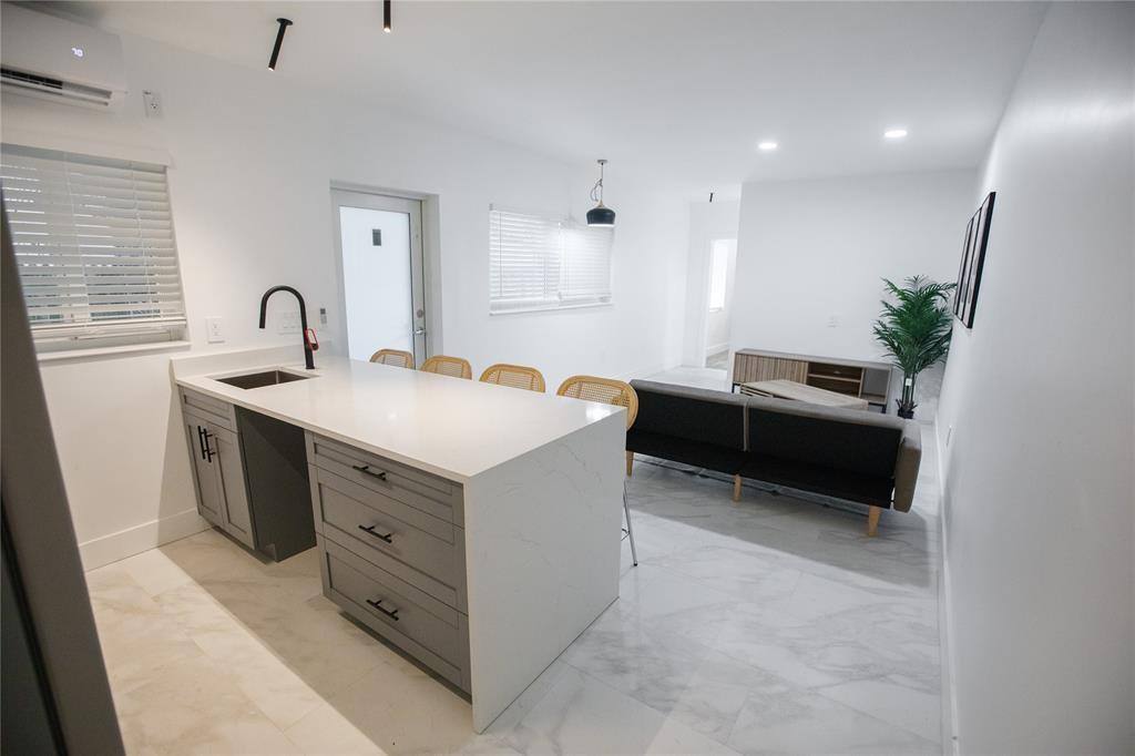 Apartment for rent at 1112 NE 17th Terrace #1, Fort Lauderdale, FL 33304