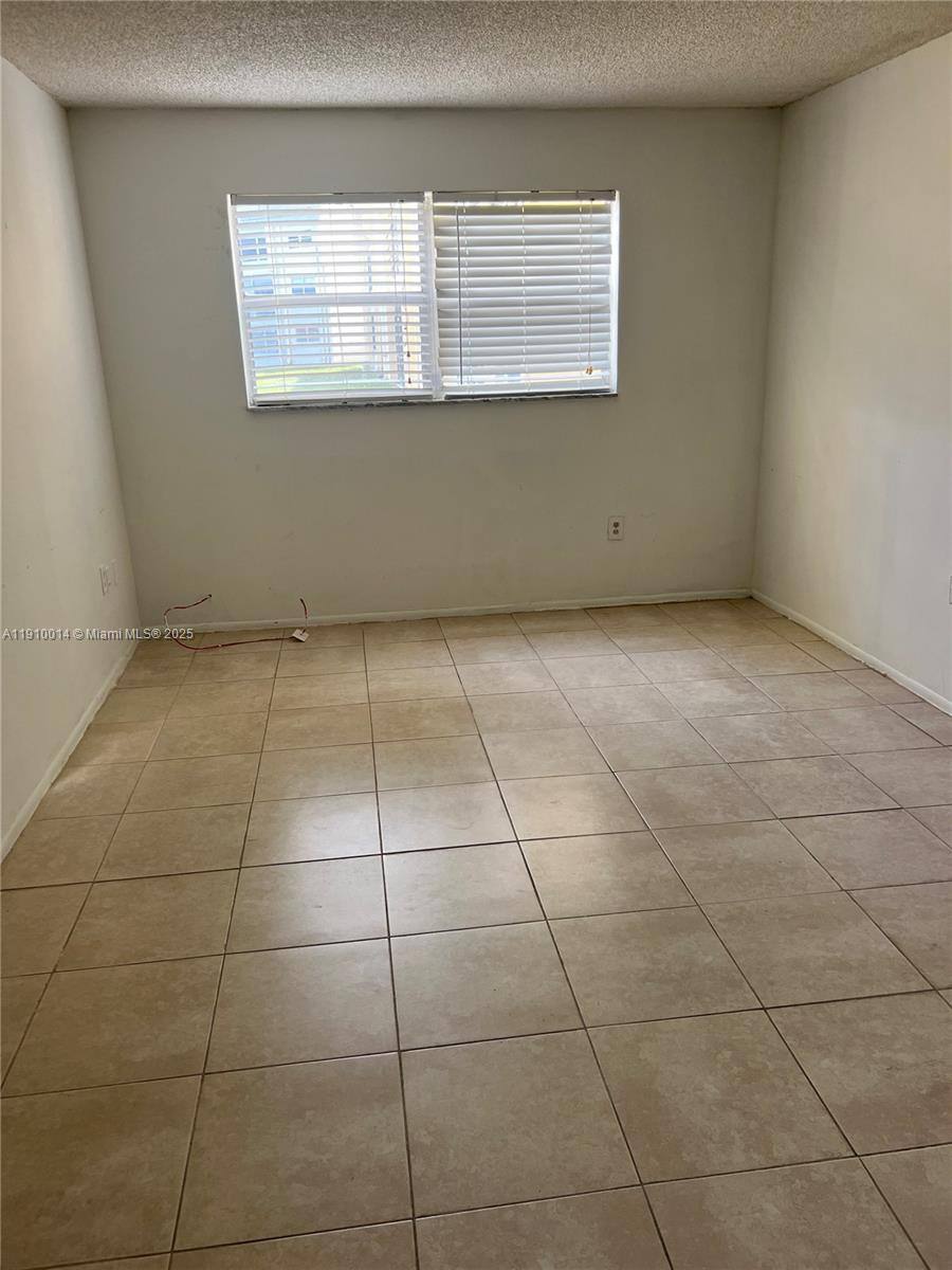 Apartment for rent at 8400 Sunrise Lakes Blvd #106, Fort Lauderdale, FL 33322