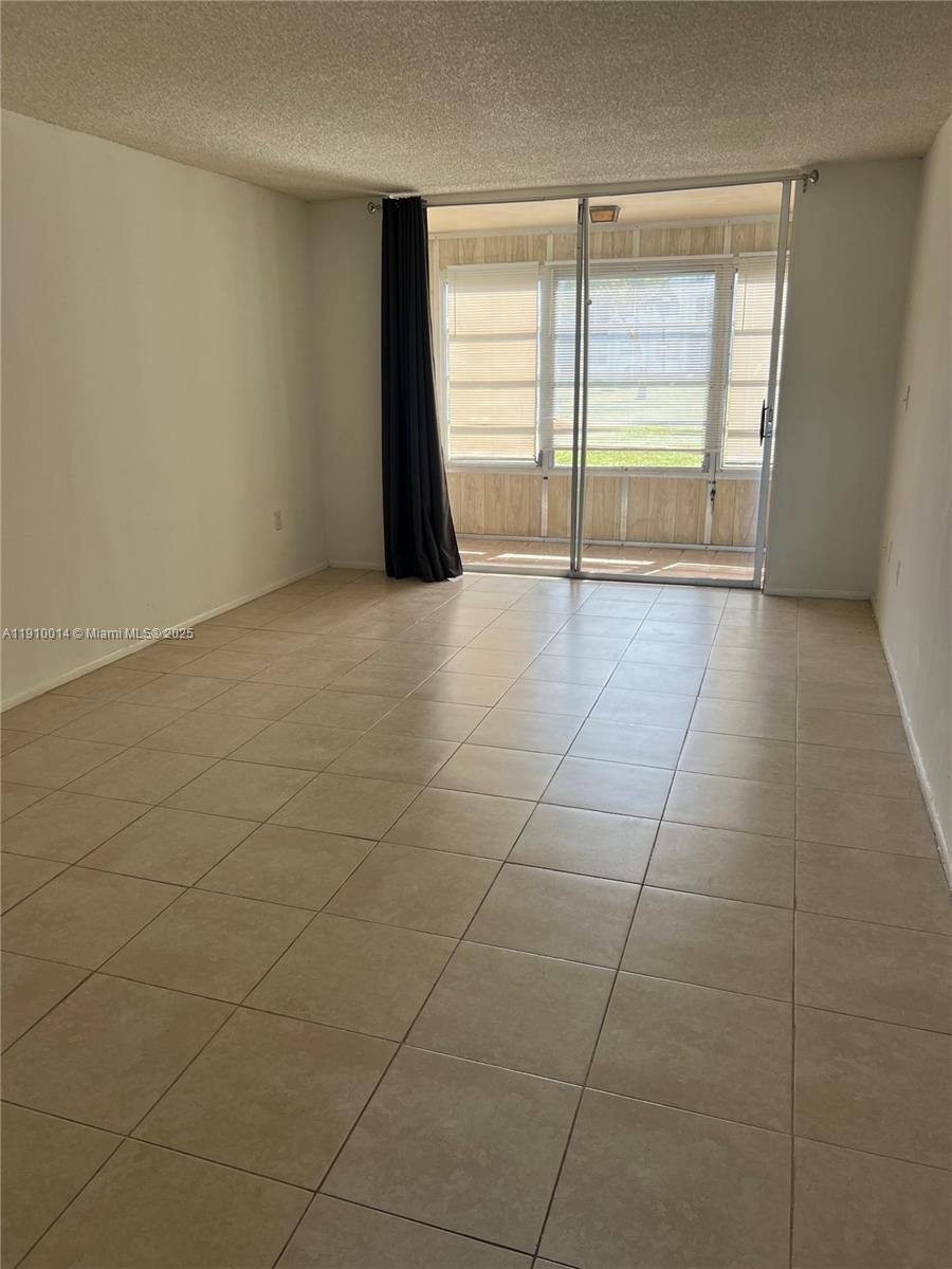 Apartment for rent at 8400 Sunrise Lakes Blvd #106, Fort Lauderdale, FL 33322