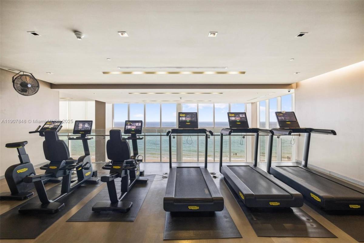 Apartment for rent at 1850 S Ocean Dr #1609, Hallandale, FL 33009
