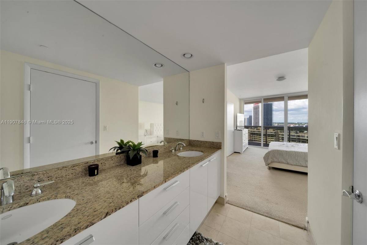 Apartment for rent at 1850 S Ocean Dr #1609, Hallandale, FL 33009