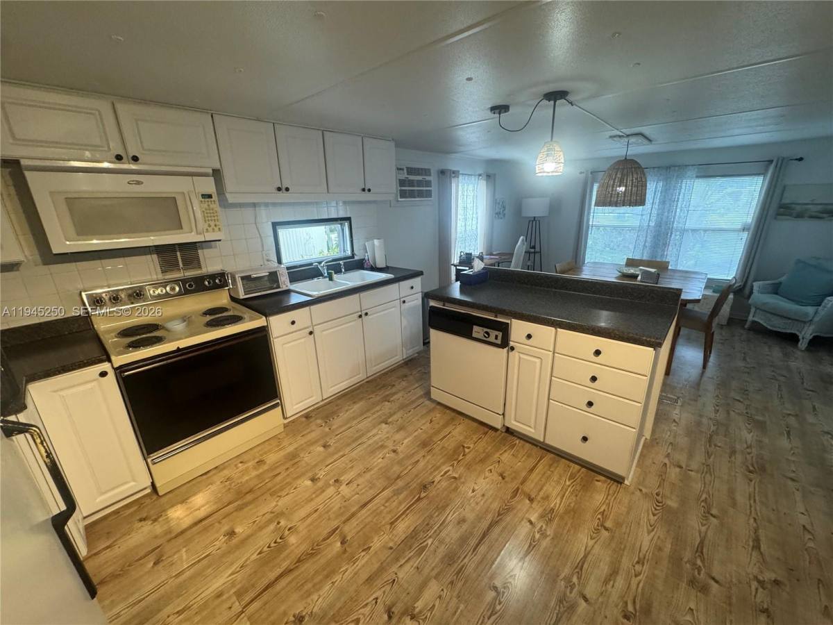 Apartment for rent at 231 W Lake Dr #231, Hallandale, FL 33009