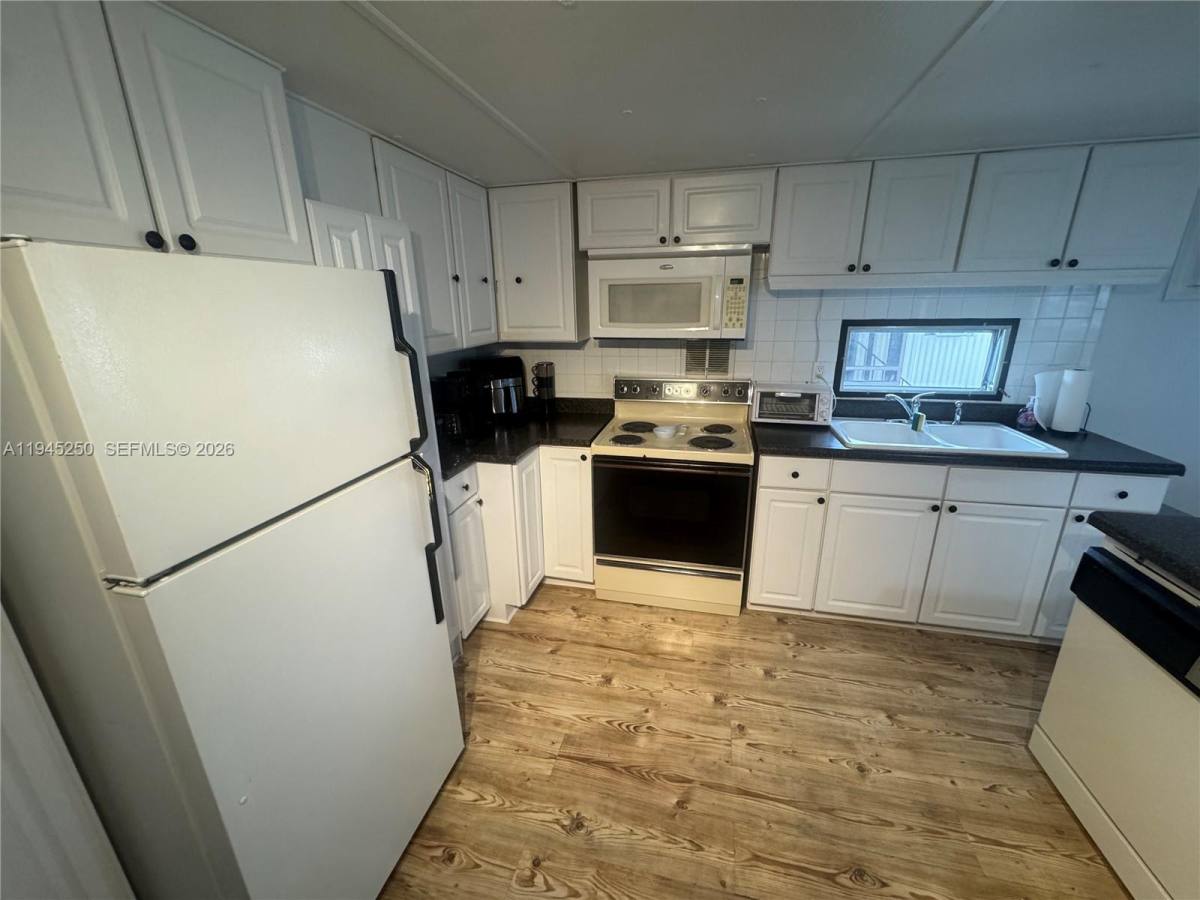 Apartment for rent at 231 W Lake Dr #231, Hallandale, FL 33009