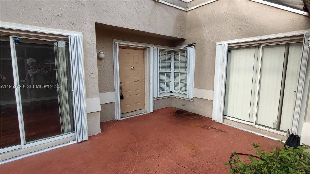 Townhouse for rent at 11045 Neptune Dr, Hollywood, FL 33026