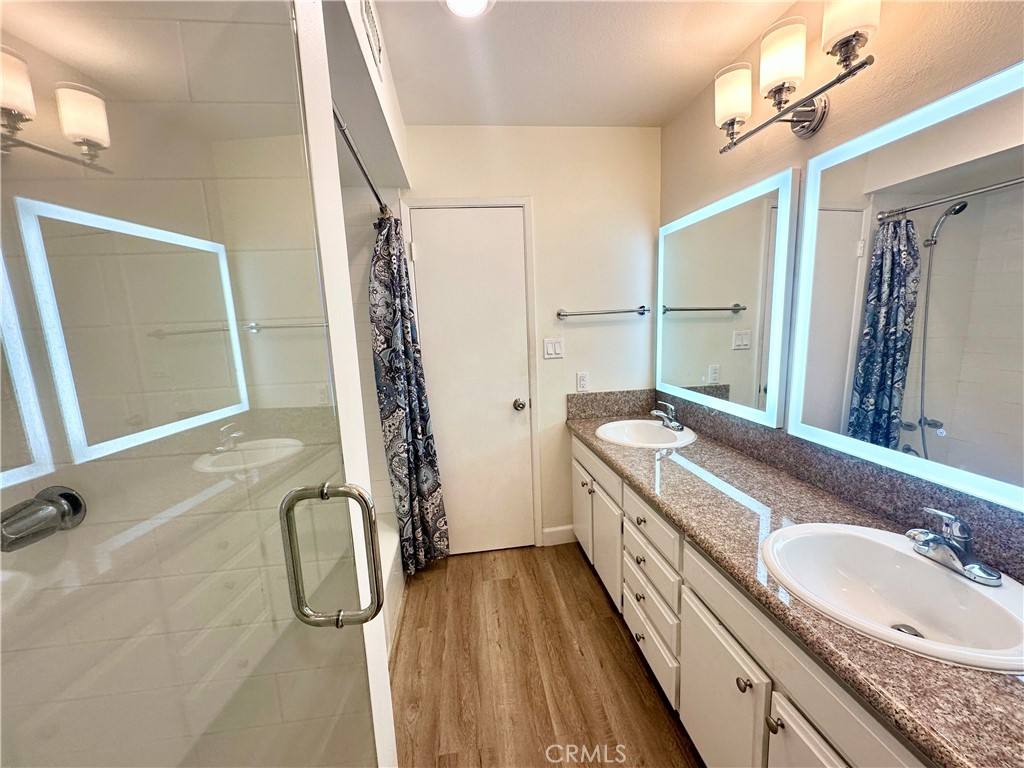 Townhouse for rent at 1433 S Beverly Dr, Los Angeles, CA 90035