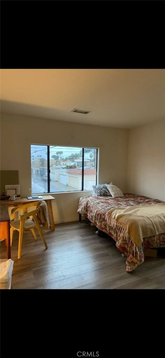 Apartment for rent at 608 Olive Ave #608, Huntington Beach, CA 92648