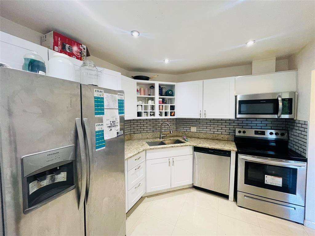 Condo for rent at 6300 S Falls Circle Dr #412, Fort Lauderdale, FL 33319