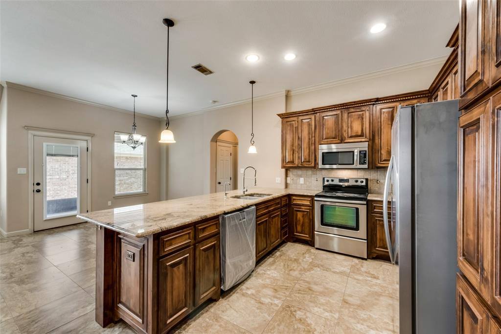Apartment for rent at 3318 Crystal Clear Court, Granbury, TX 76049