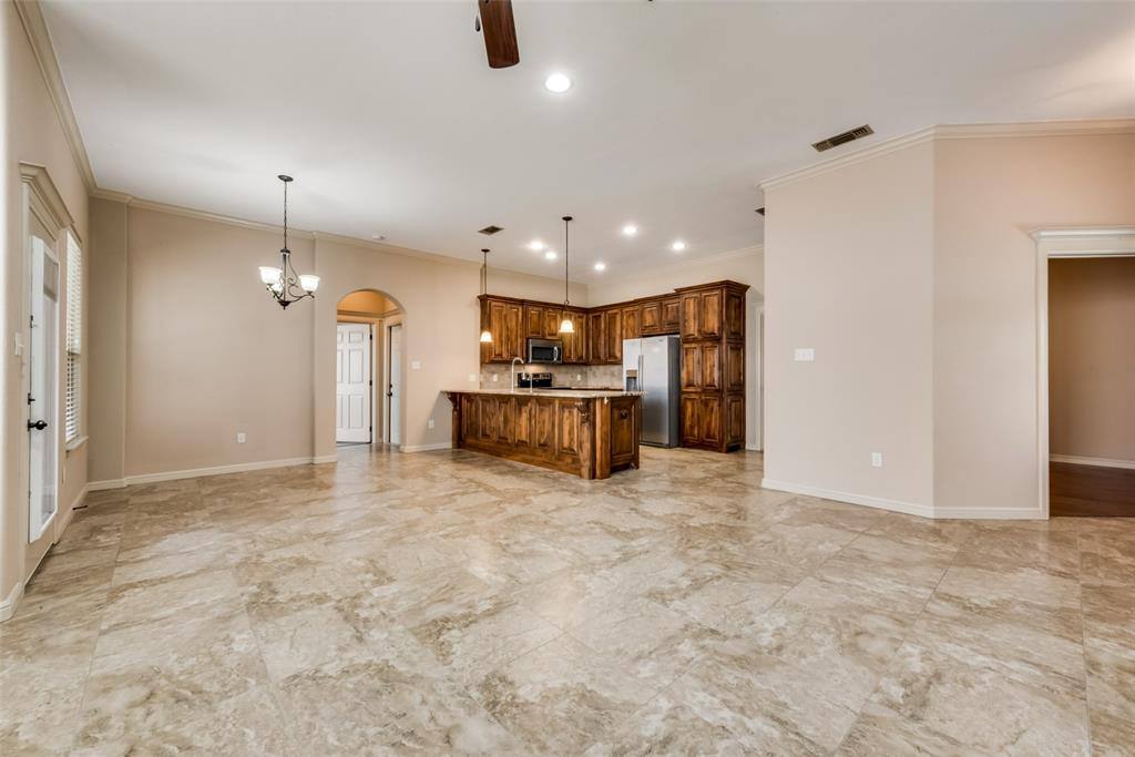 Apartment for rent at 3318 Crystal Clear Court, Granbury, TX 76049