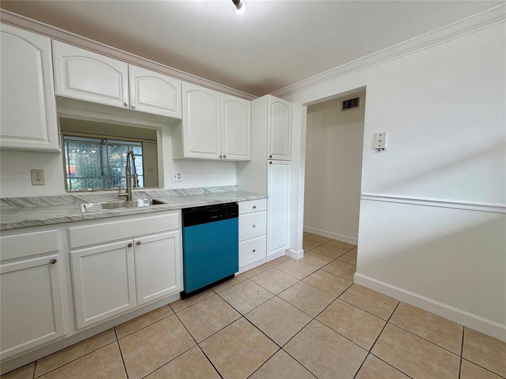 Condo for rent at 301 NE 14th Ave #108, Hallandale, FL 33009