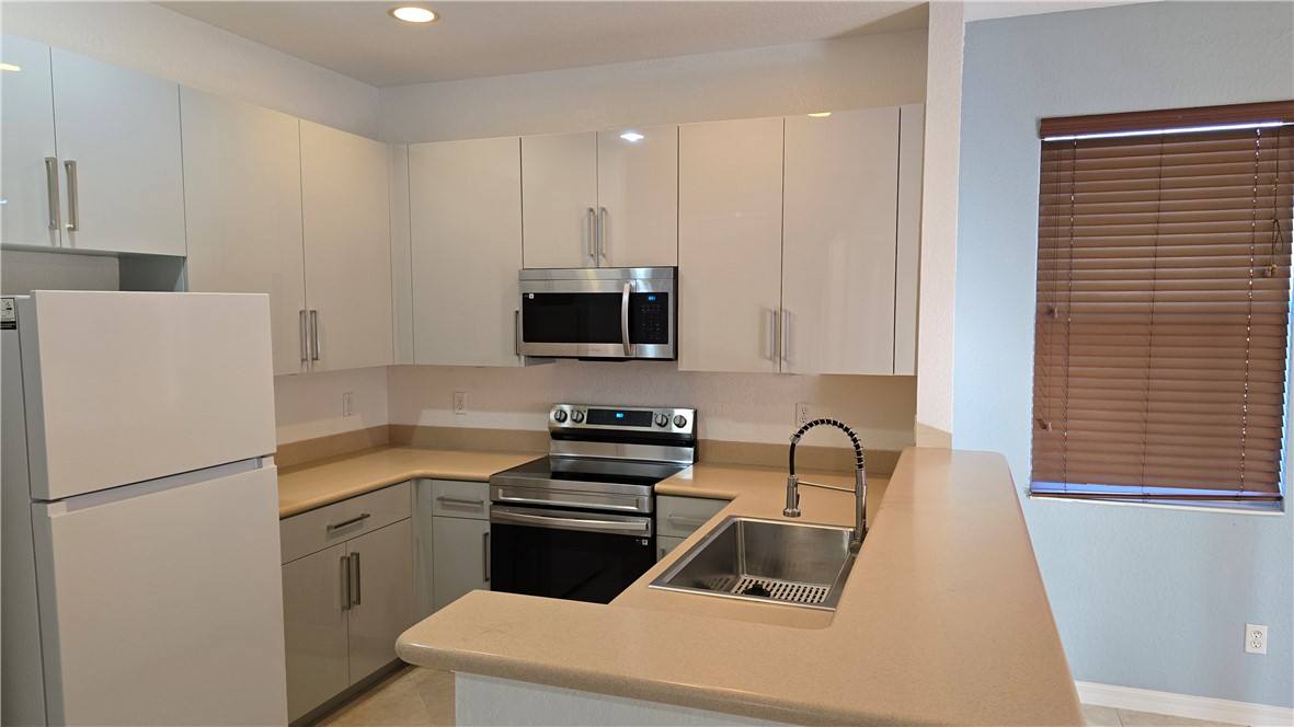 9907 E Verona Circle, Vero Beach, FL 32966 - Apartment For Rent - Image 9