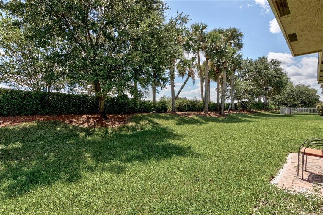 9907 E Verona Circle, Vero Beach, FL 32966 - Apartment For Rent - Image 5