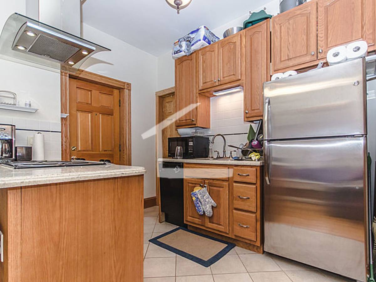 Apartment for rent at 90 Myrtle St #2, Boston, MA 02114