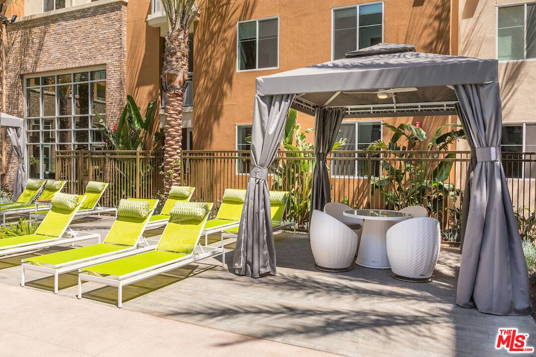 Apartment for rent at 7290 Edinger Ave #4051, Huntington Beach, CA 92647