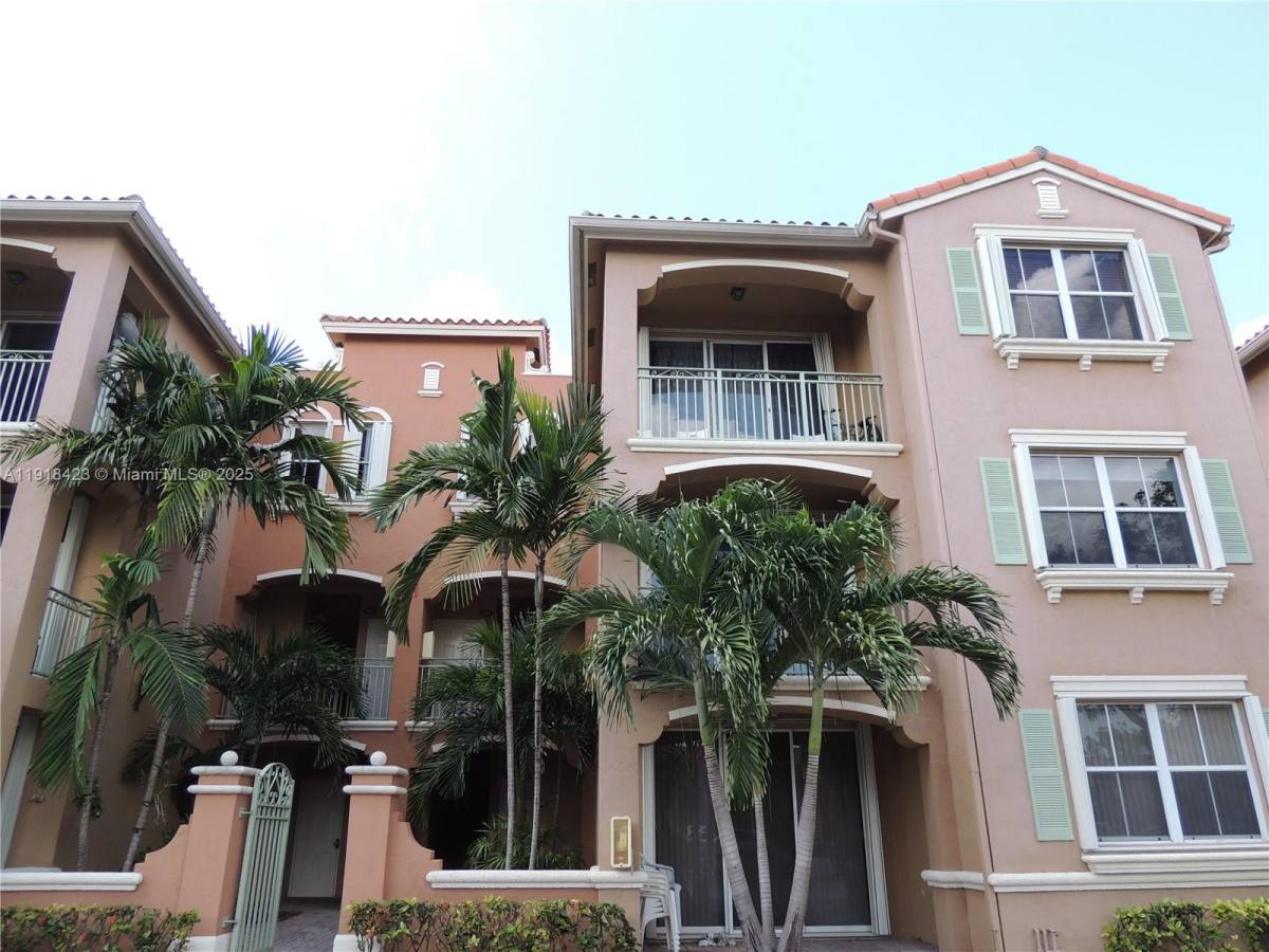 Condo for rent at 6340 NW 114th Ave #101, Miami, FL 33178